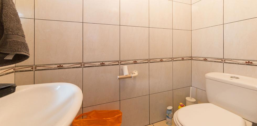 			NEW INSTRUCTION, 3 Bedroom, 1 bath, 1 reception Flat			 Kilburn Lane, QUEENS PARK